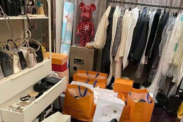 池州回收一线品牌衣服.jpg
